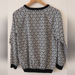 Timing Medium Black and White Long Sleeve Blouse